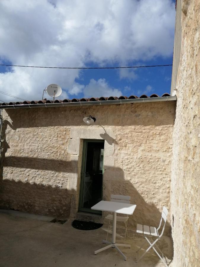 L'Annexe De Gaston Villa Le Port des Barques Bagian luar foto