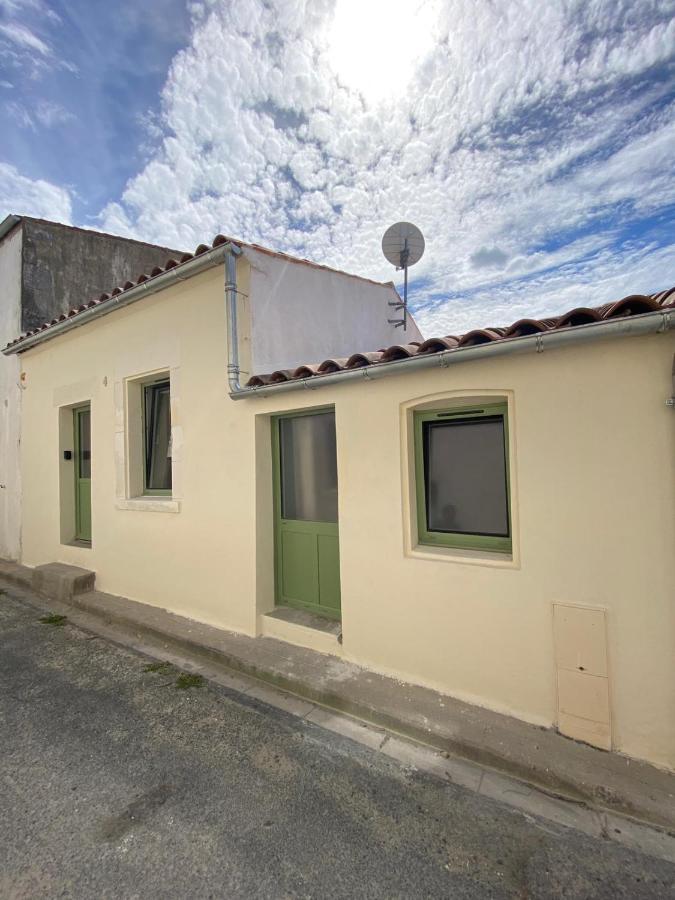 L'Annexe De Gaston Villa Le Port des Barques Bagian luar foto